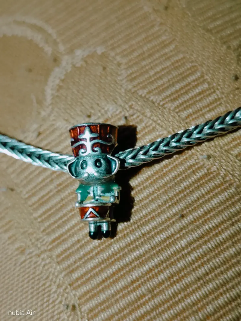 Pulsera original Pandora con cuatro charms - 4