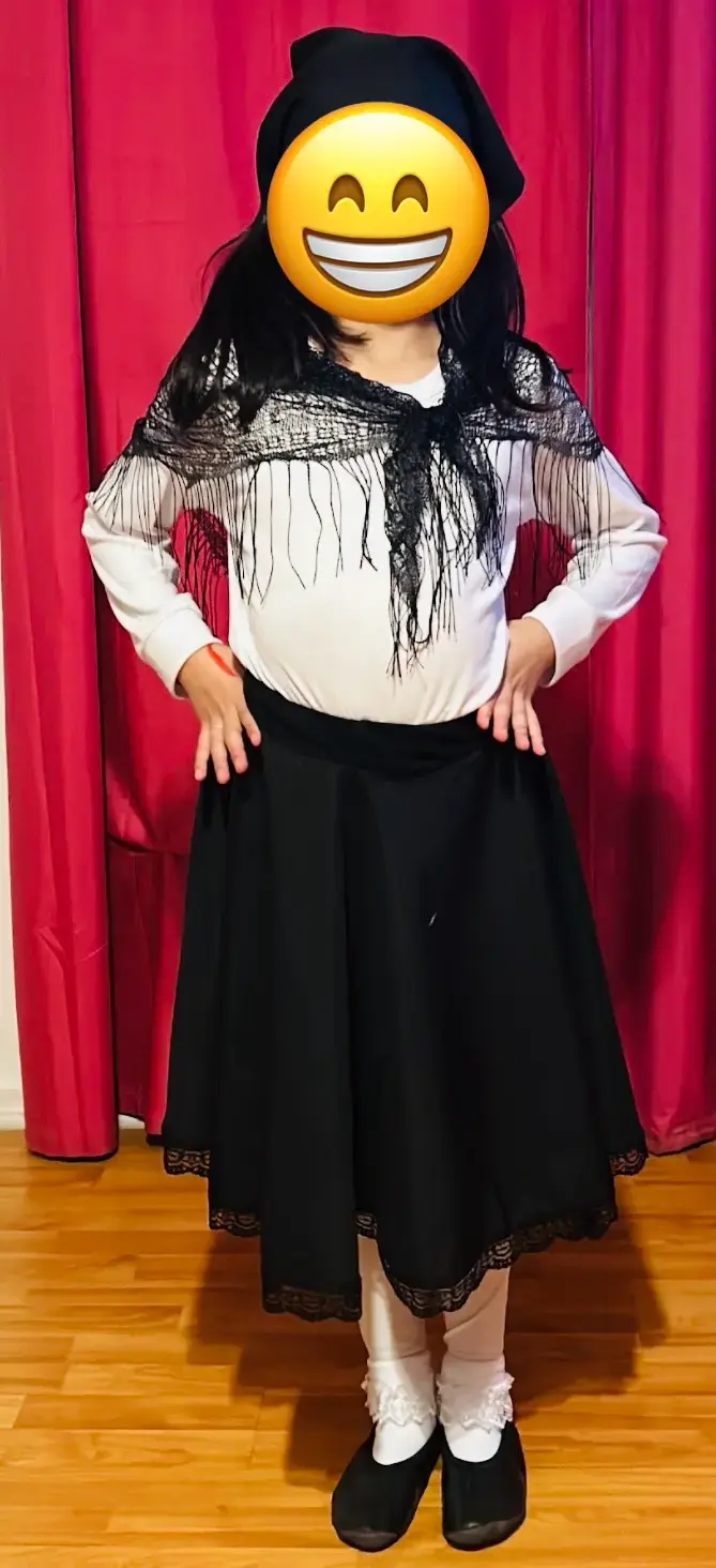Trajes típicos folclóricos para presentaciones - 3