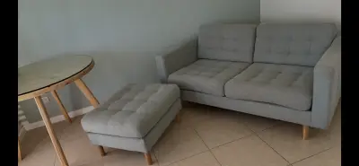 Sofá verde mentacon otomana en buen estado - miniatura 5