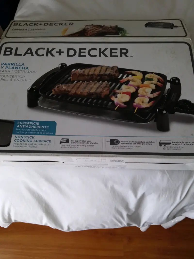Parrilla eléctrica Black+Decker con superficie antiadherente - 2