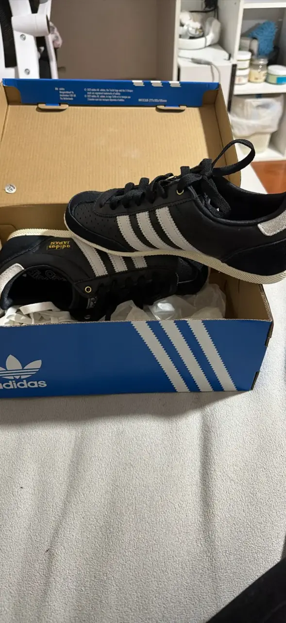 Zapatillas Adidas Japan W negras y blancas - 3