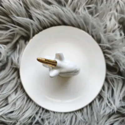 Porta anillos con figura de unicornio - miniatura 2