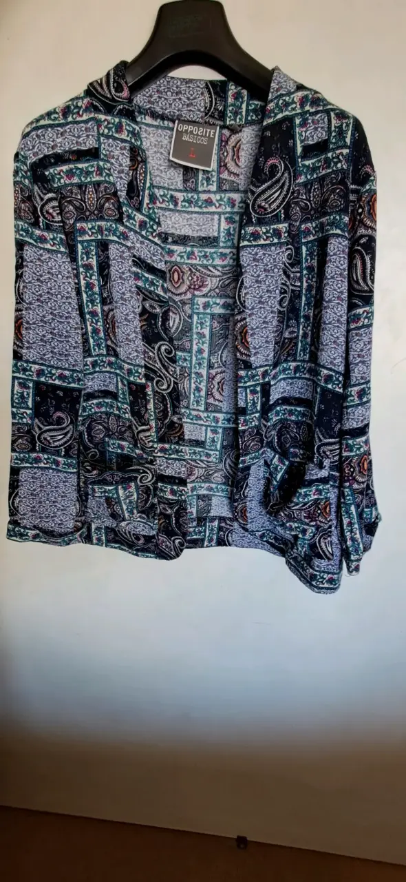 Blusa estampada Opposite talla L - 1
