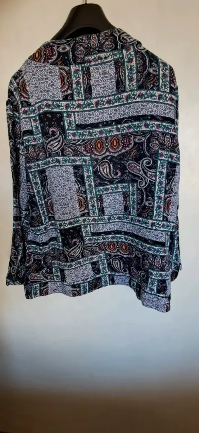 Blusa estampada Opposite talla L - miniatura 2