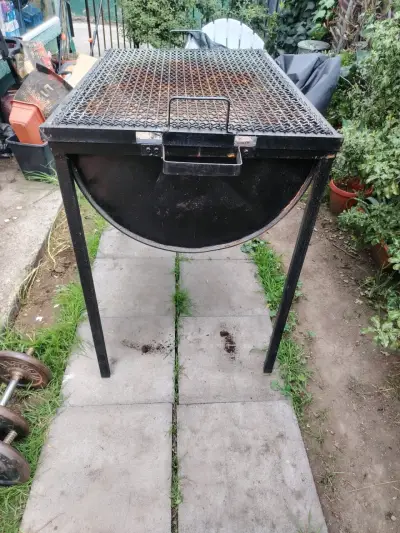 Parrilla de tambor metálica para asados - miniatura 1