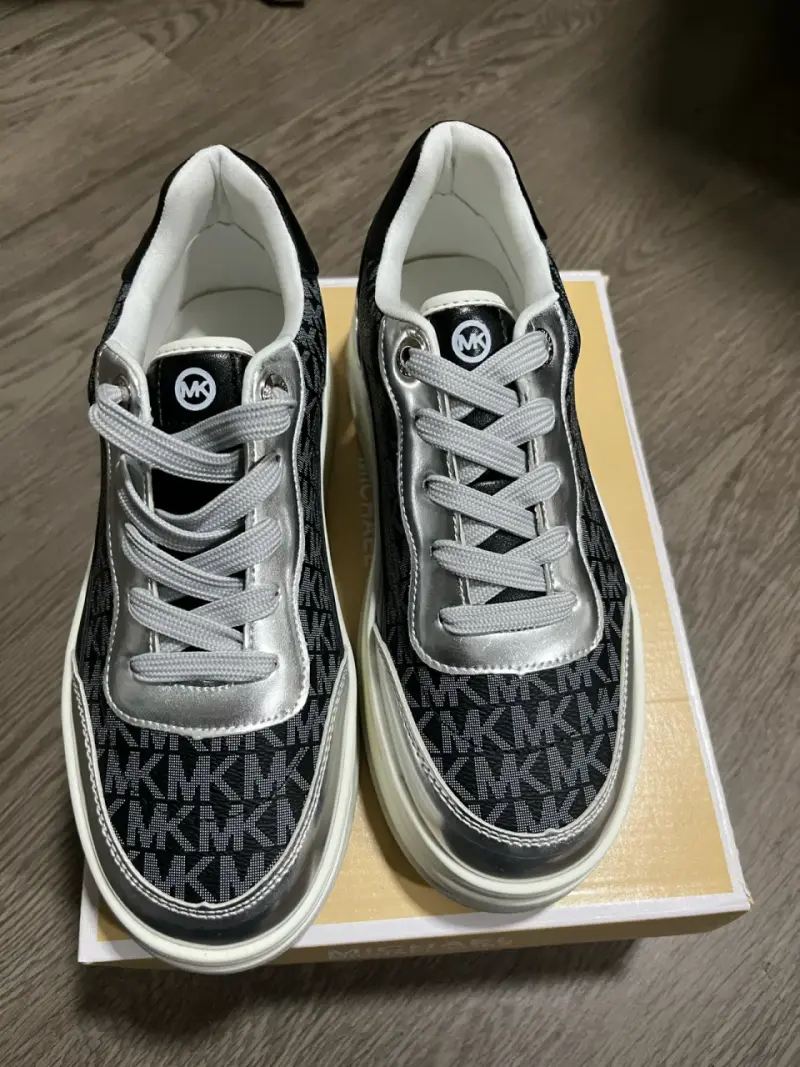 Zapatillas Michael Kors negras - 2
