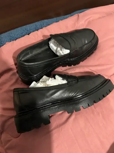 Zapatos mocasines de cuero negro Aldo talla 41 - miniatura 1