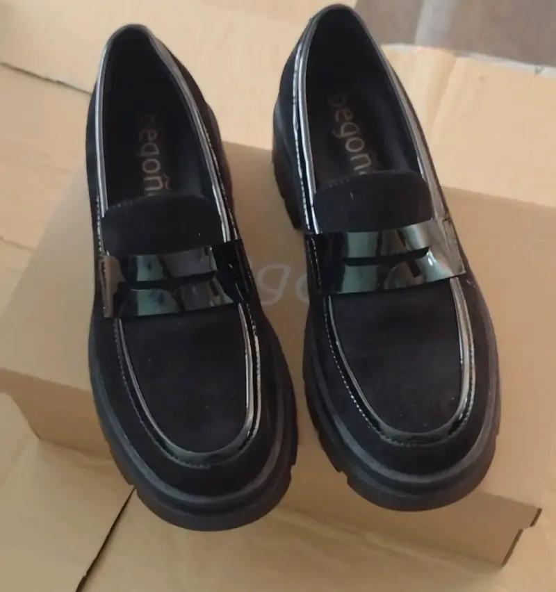 Zapatos de mujer negros Begoña con detalle brillante - 1