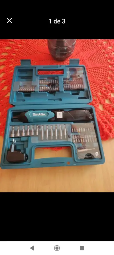 Atornillador ,destornillador Makita con accesori - miniatura 1