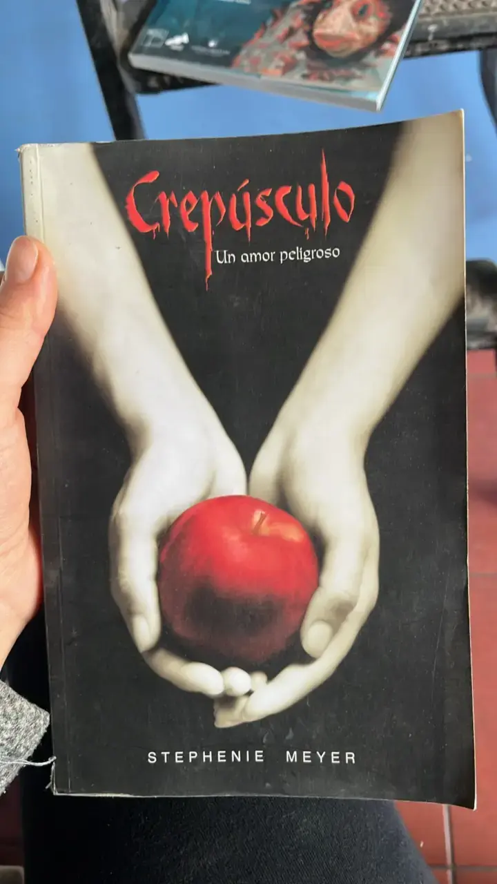 Libro Crepúsculo de Stephenie Meyer - 1