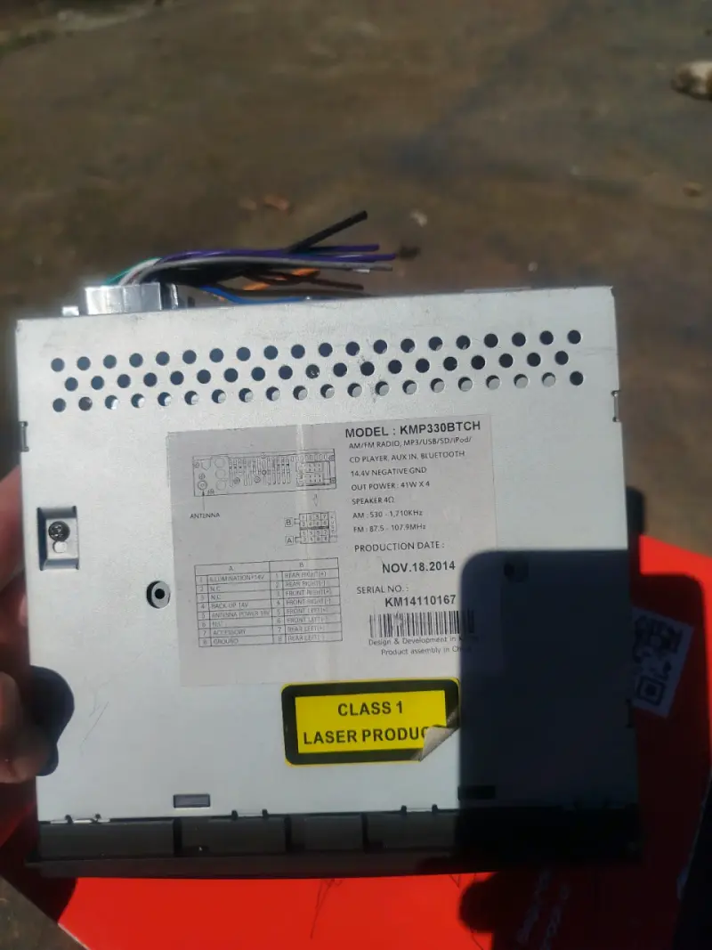 Radio de Auto Bluetooth con CD y USB - 3
