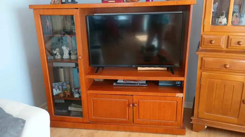 Mueble Rack de Madera con Puertas - 2