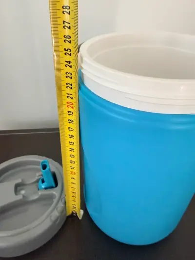 Cooler de Agua Azul con Tapa Hermética - miniatura 2