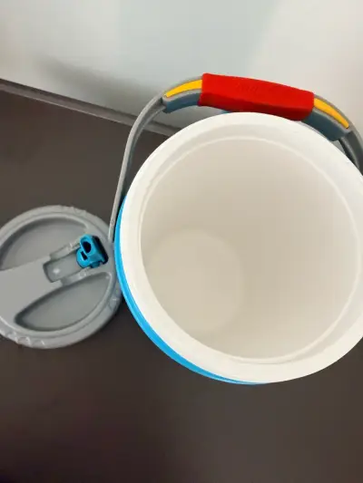 Cooler de Agua Azul con Tapa Hermética - miniatura 5