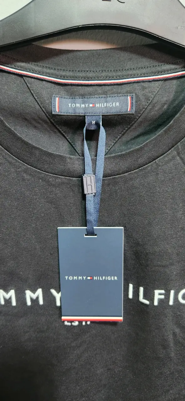 Polera Negra Tommy Hilfiger para Hombre - 2