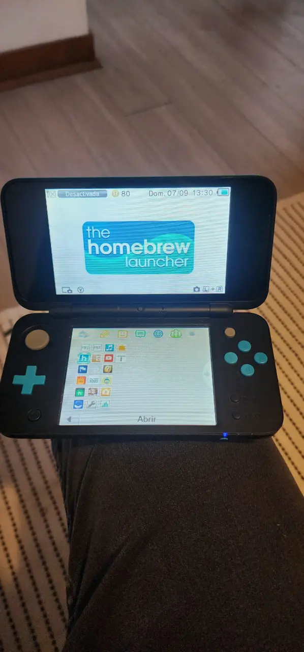 Consola portátil Nintendo 2DS XL con Homebrew - 1