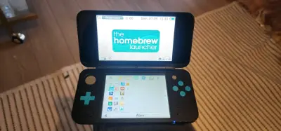 Consola portátil Nintendo 2DS XL con Homebrew - miniatura 4
