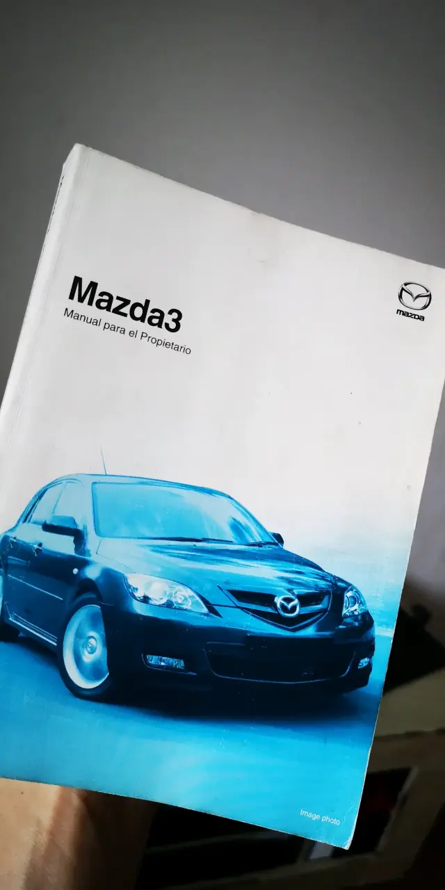 Manual de Propietario Mazda3 Original - 1