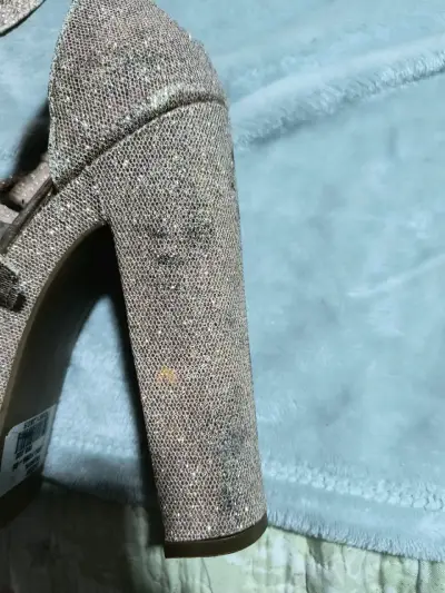 Tacones altos brillantes para fiesta - miniatura 3