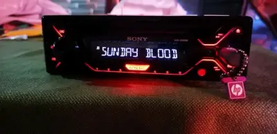 Radio auto Sony CDX-G1200U con Extra Bass - miniatura 3