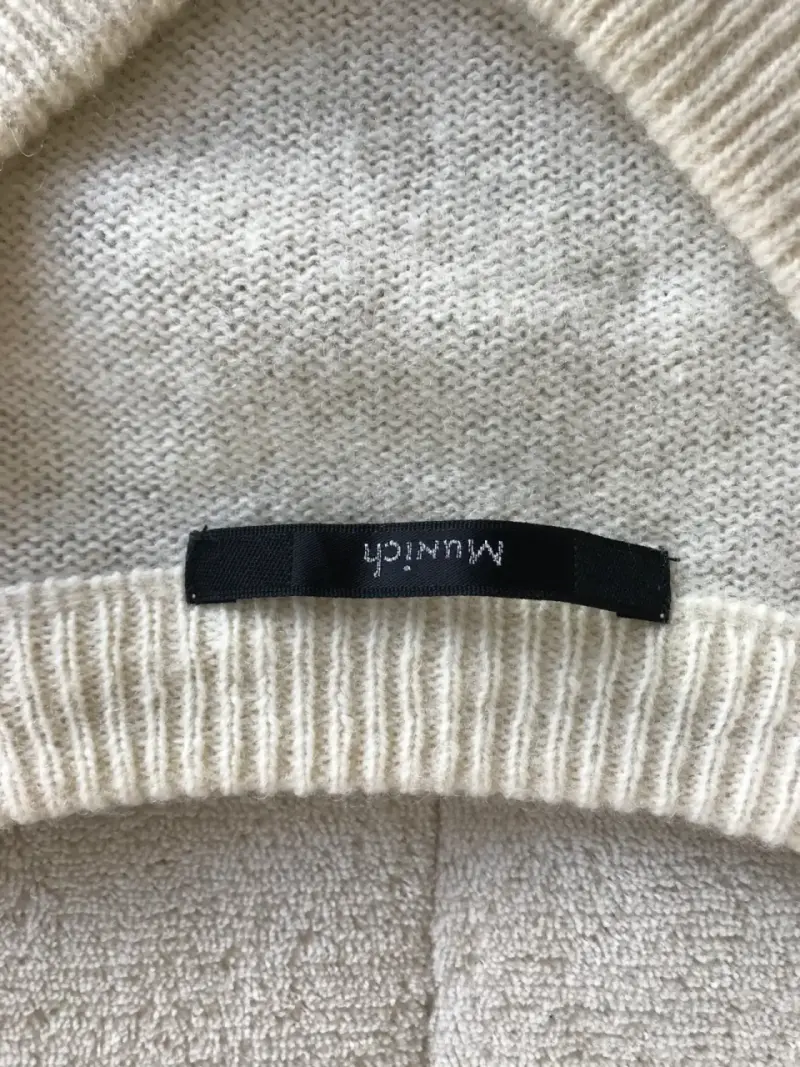 Suéter de rayas beige y negro Munich - 3