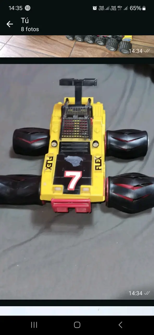 Camión de juguete Monster Truck amarillo y rojo - 1