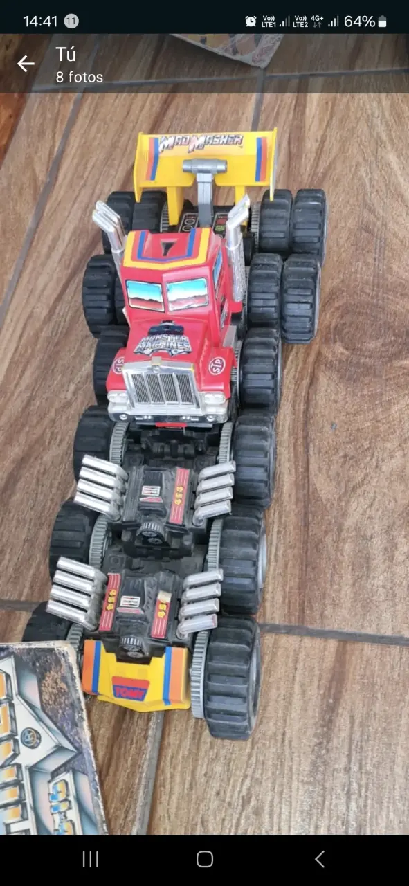 Camión de juguete Monster Truck amarillo y rojo - 2