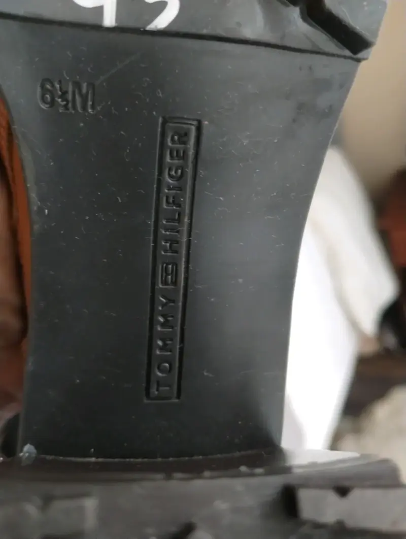 Botines de cuero marrón Tommy Hilfiger con tacón alto - 5