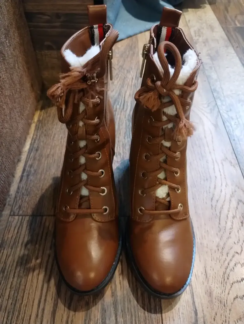 Botines de cuero marrón Tommy Hilfiger con tacón alto - 6