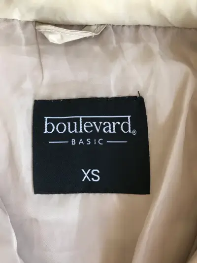 Chaqueta acolchada beige Boulevard Basic XS - miniatura 3
