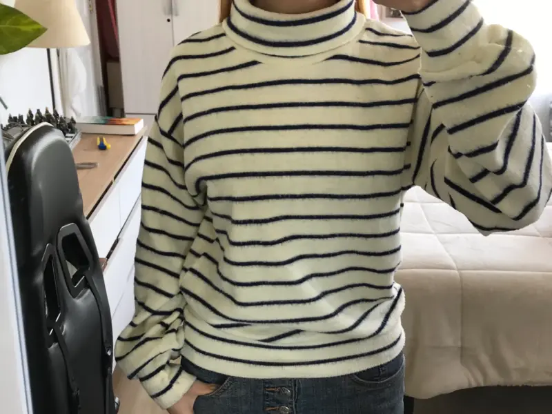 Suéter de rayas cuello alto para mujer - 1