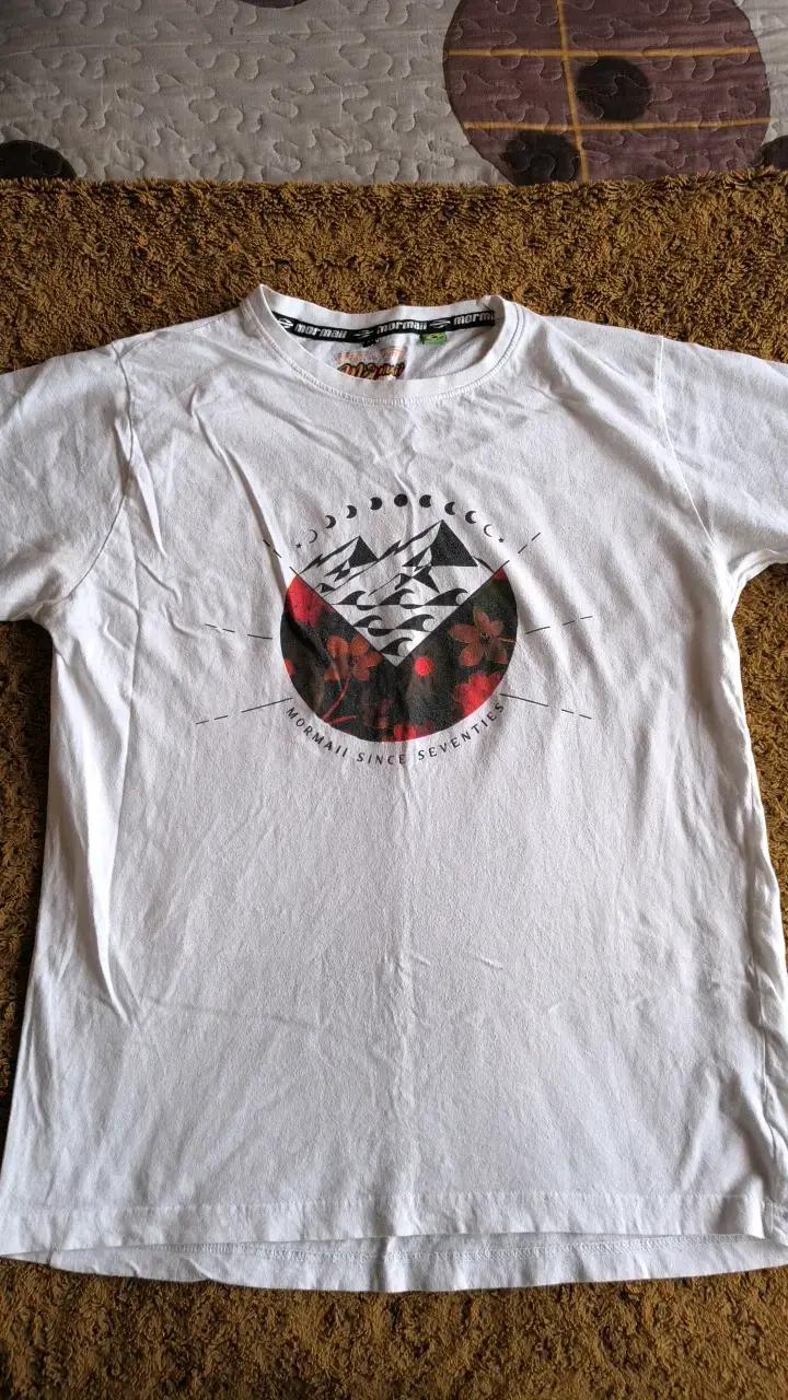 Polera blanca con diseño Mormaii - 1