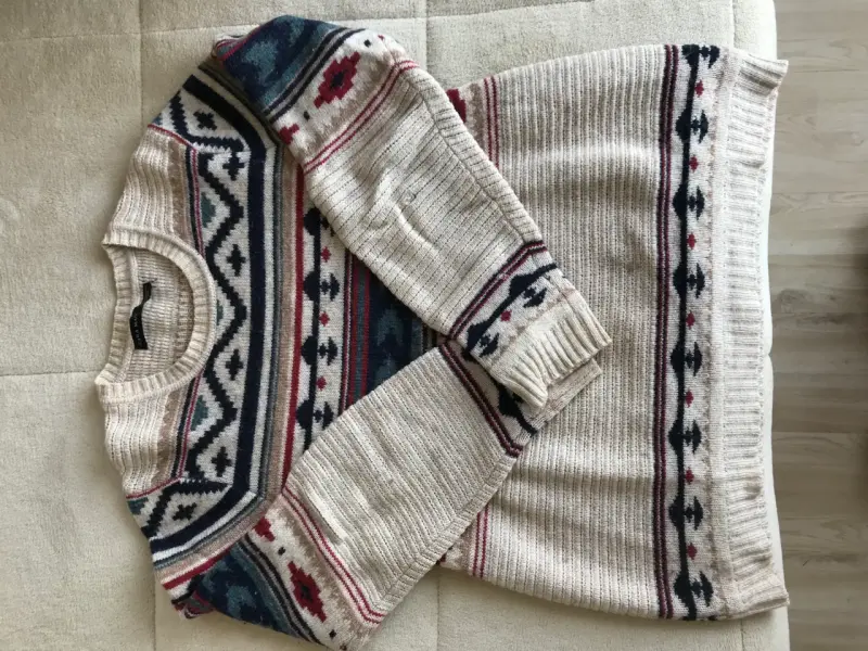 Suéter de lana beige con diseño étnico Zara Man - 2