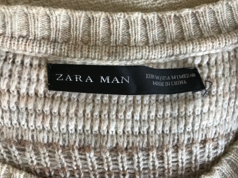 Suéter de lana beige con diseño étnico Zara Man - 3