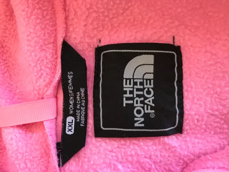 Chaqueta polar The North Face rosa y negra - 3
