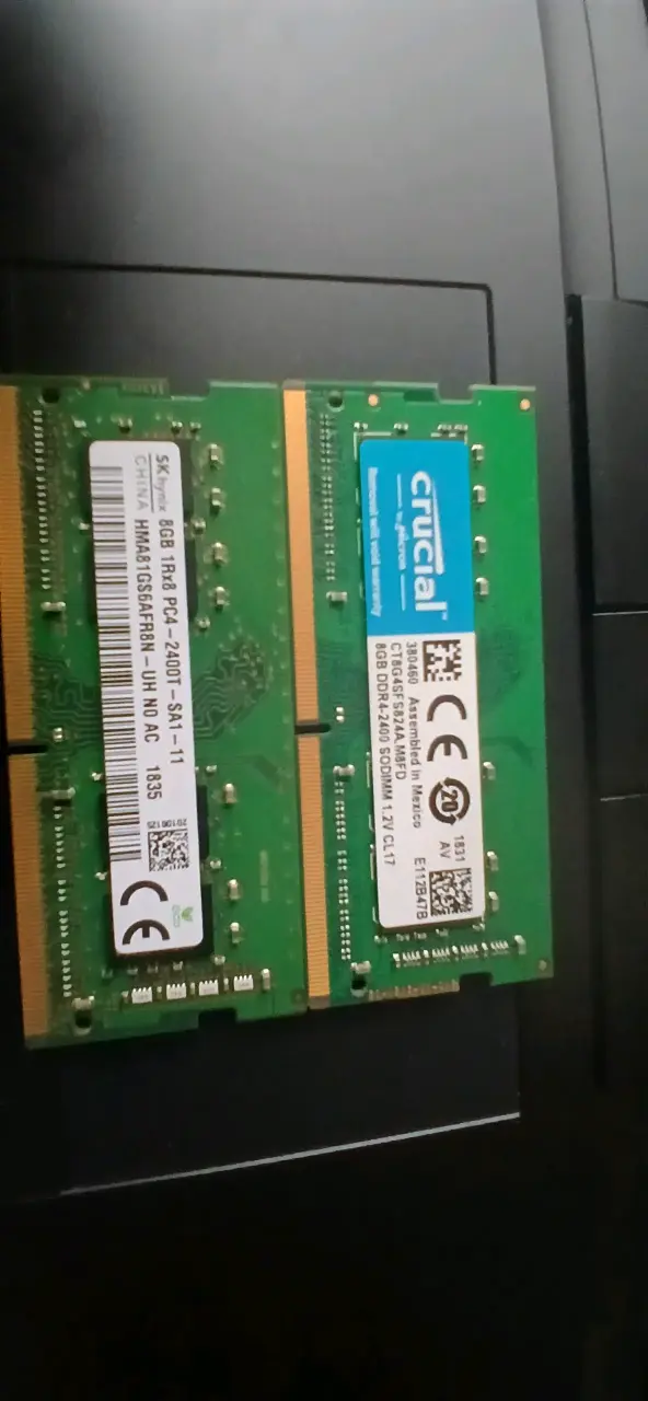 Memorias RAM 8GB Crucial y SK Hynix DDR4