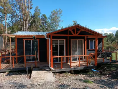 Cabaña con terreno, entorno natural - miniatura 1