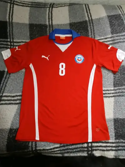 Camiseta Roja de Fútbol Chile Puma Vidal 8 - miniatura 1