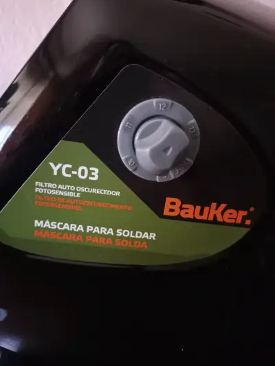 Máscara de soldar automática Bauker YC-03 - miniatura 10