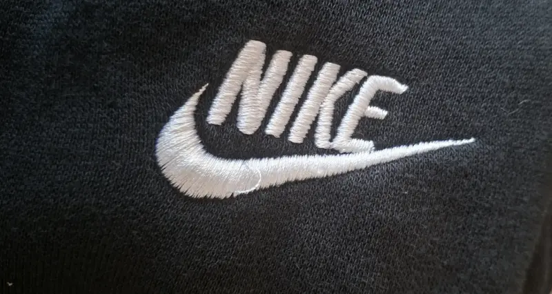 Pantalones deportivos Nike negros para niño - 2