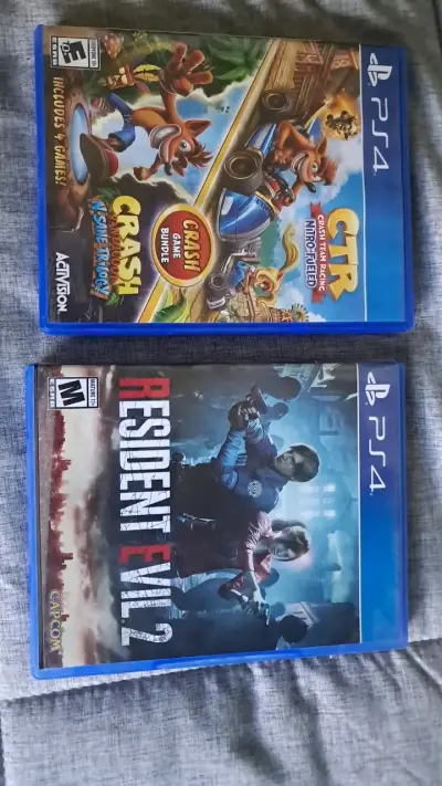 Juegos PS4 Crash Bandicoot y Resident Evil 2 - miniatura 1