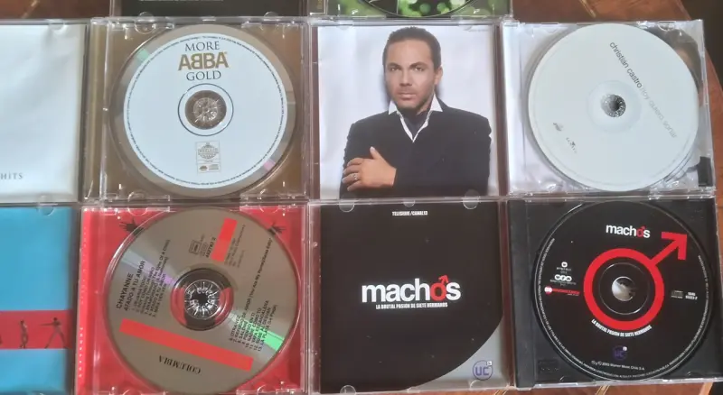 Lote de CDs de música variada: ABBA, Bob Marley, Chayanne y más - 4