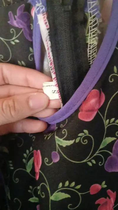 Vestido de cueca floral con toques morados - miniatura 2