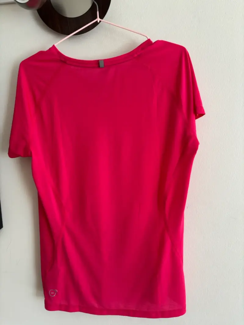 Polera deportiva rosa Puma para mujer - 2