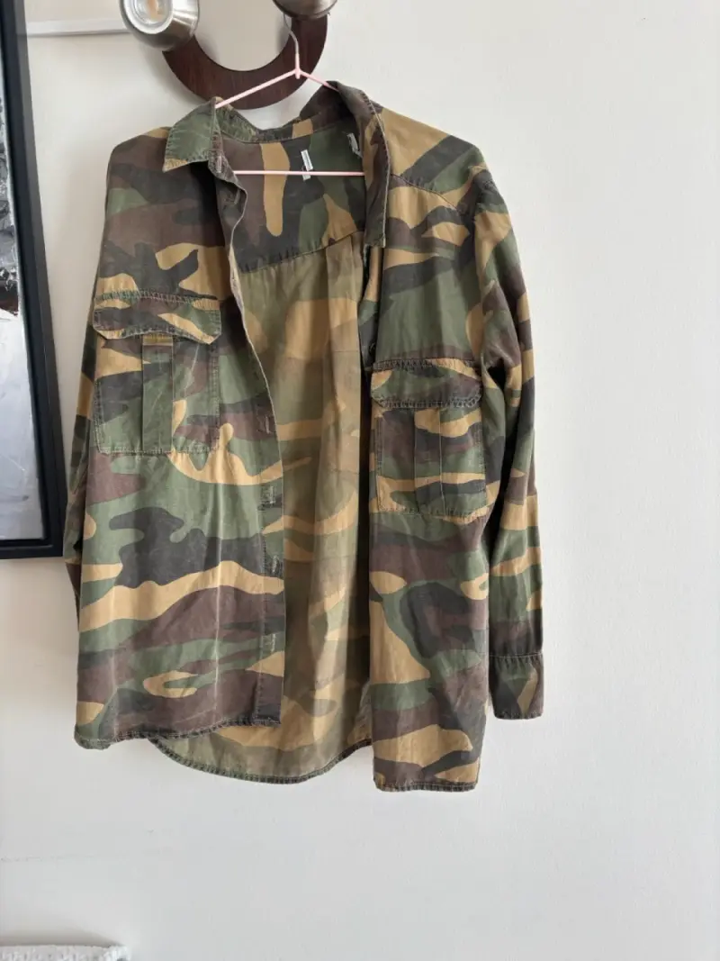 Camisa de camuflaje para hombre en buen estado - 2