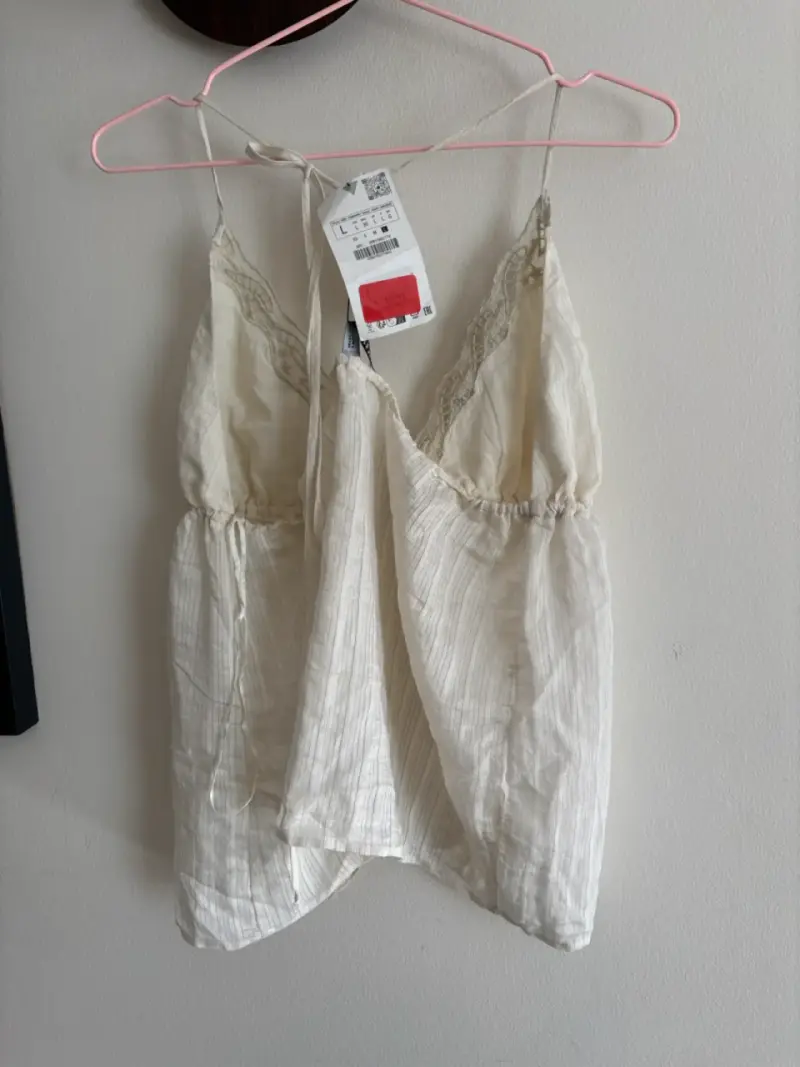 Blusa de encaje beige Zara nueva - 3
