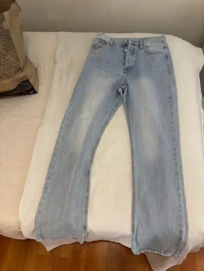 Jeans de mezclilla azul claro talla 40 - miniatura 5
