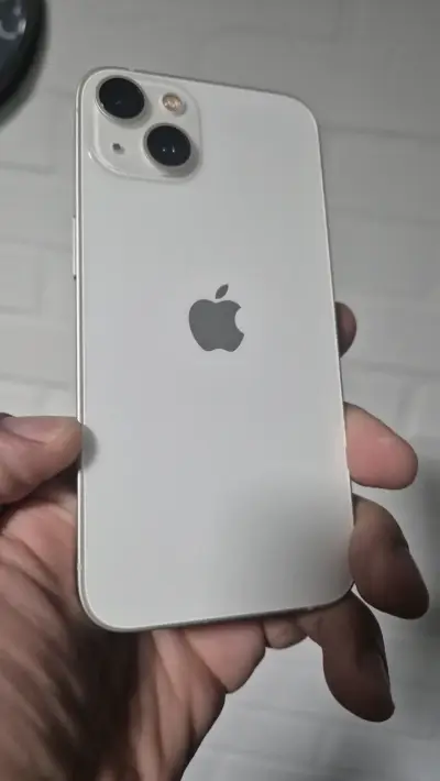 iPhone 13 128GB en excelente estado - miniatura 2