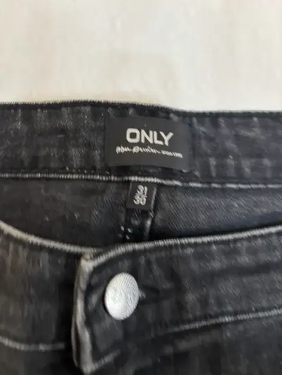 Jeans negros anchos para mujer marca Only - miniatura 1