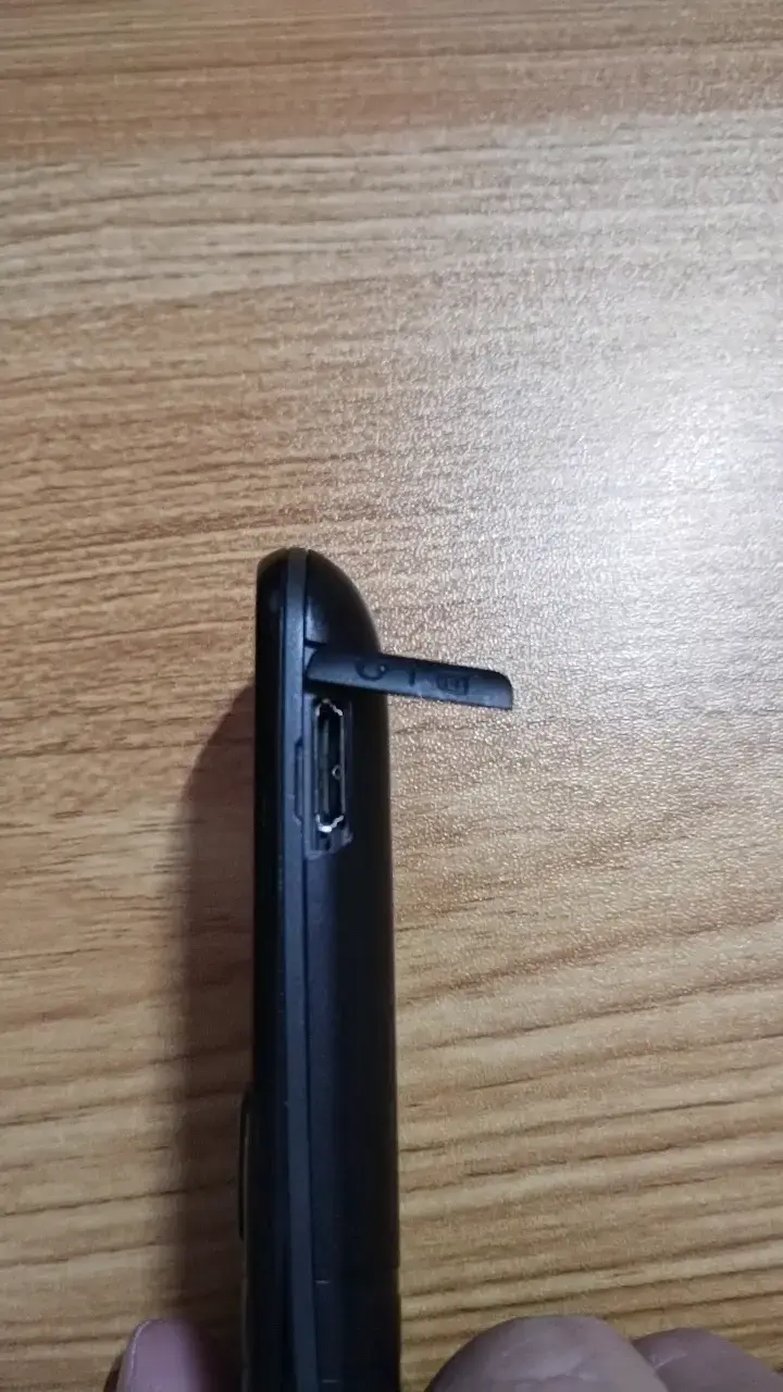 Teléfono Samsung GT-E2120 - 5